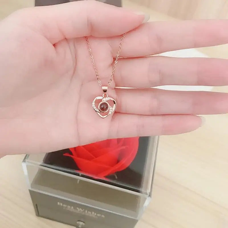 Colar Eu Te Amo 100 Idiomas + Caixa Personalizada